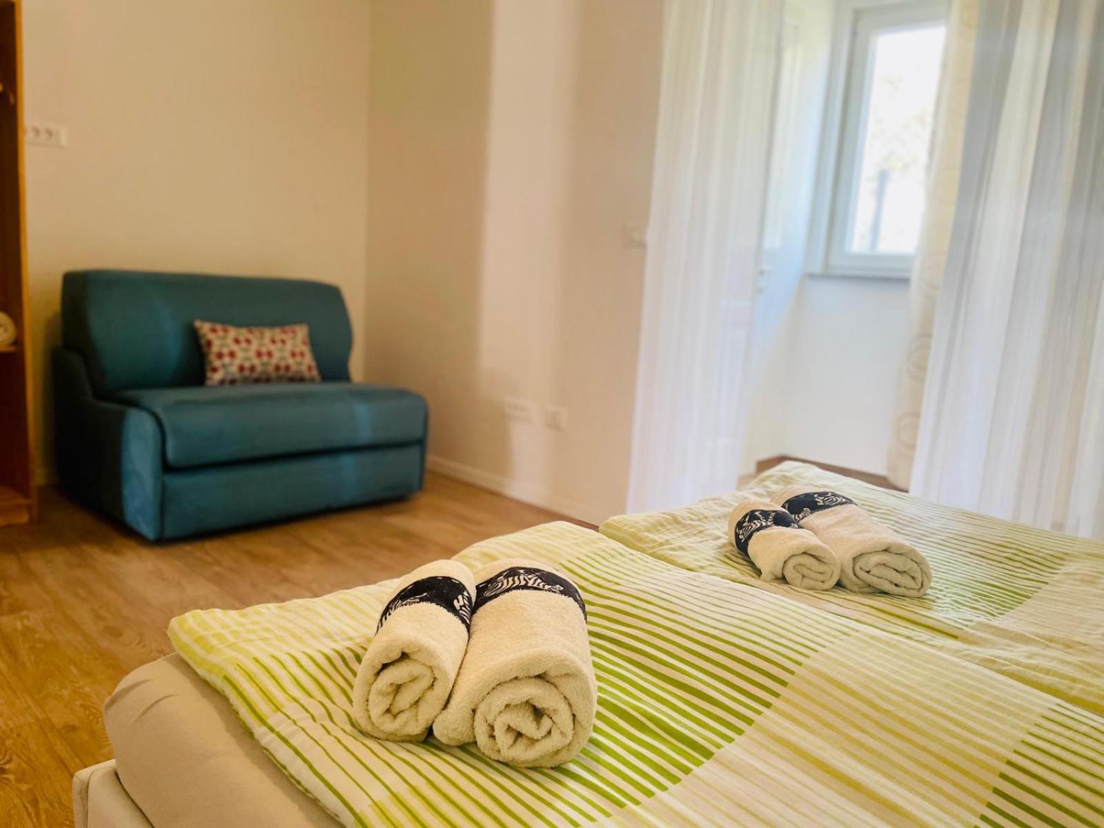 Boutique Apartment With Private Pool For Your Exclusive Use Новиград Экстерьер фото